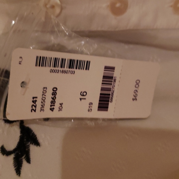 Love & Legend top - Picture 4 of 4